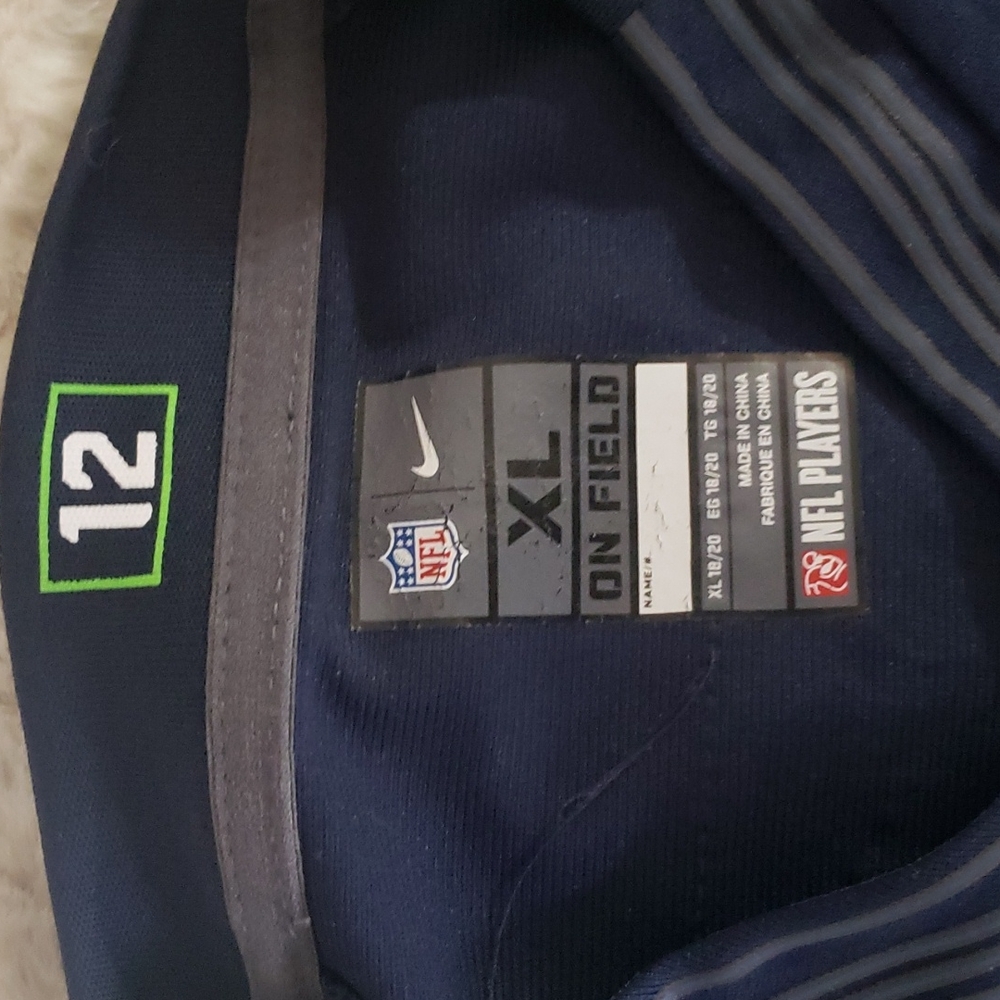 Boy's XL Seattle Seahawks Jersey - Picture 4 of 5